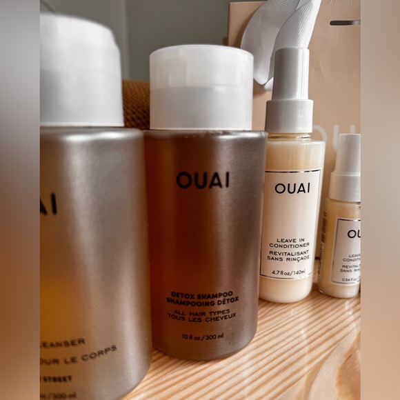 SHAMPOO DETOX 300ml + BODY CLEANSER 300ml + LEAVE IN CONDITIONER 149ml + 4x25ml - Picture 4 of 13